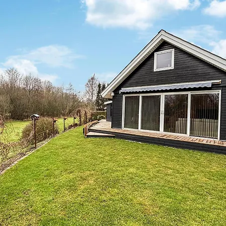 Ferienhaus Gemütliches Haus Mit 3 Schlafzimmern In