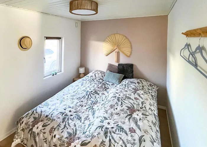 Dom wakacyjny 3 Bedroom Cozy In